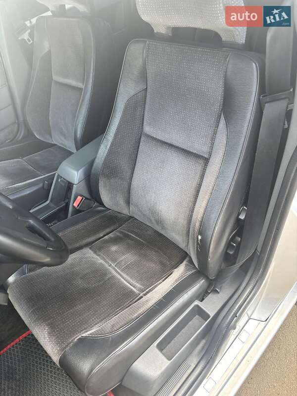 Седан Volvo 850 1992 в Львове