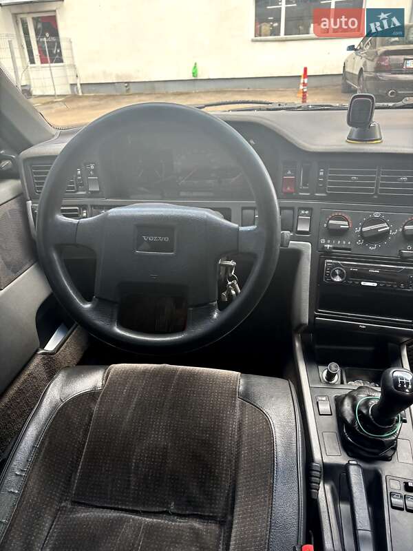 Седан Volvo 850 1992 в Львове
