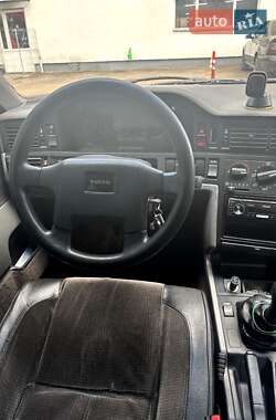 Седан Volvo 850 1992 в 