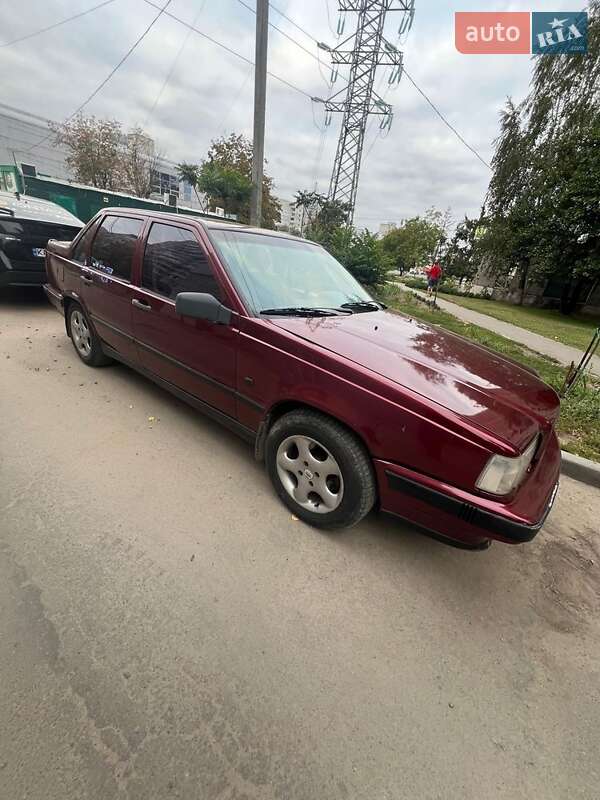 Седан Volvo 850 1993 в 