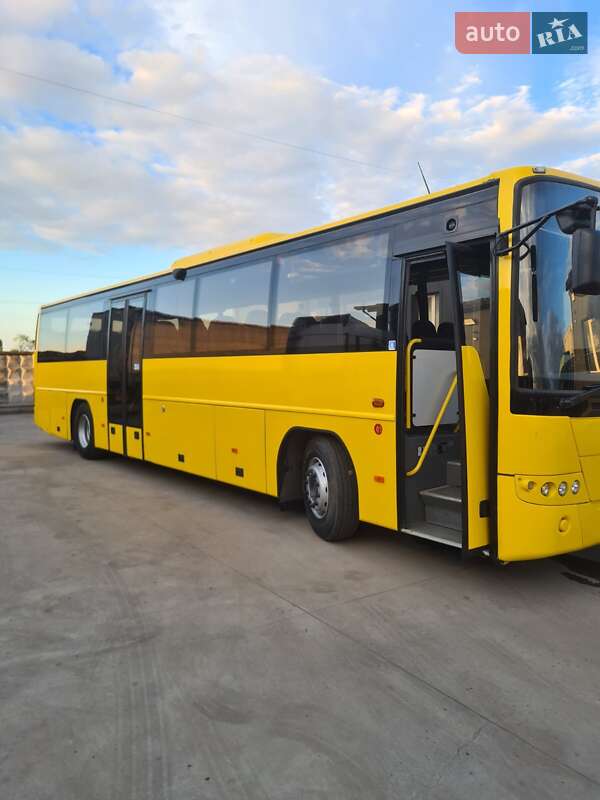 Volvo 8700 2011