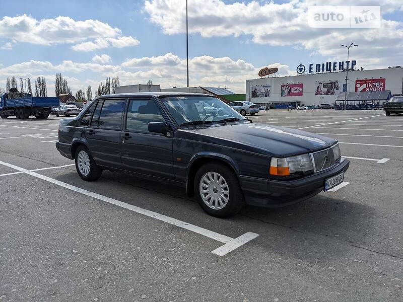 Седан Volvo 940 1996 в Киеве
