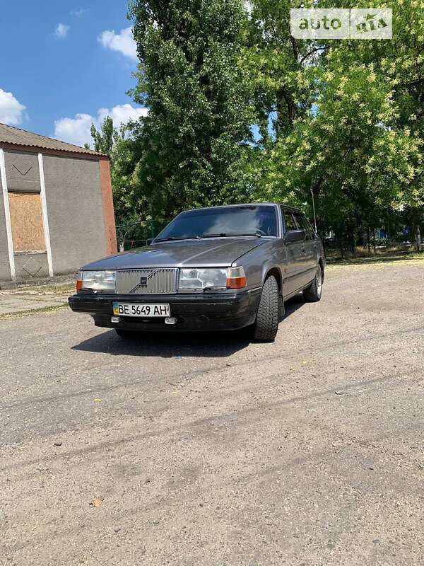 Седан Volvo 940 1991 в Новому Бузі