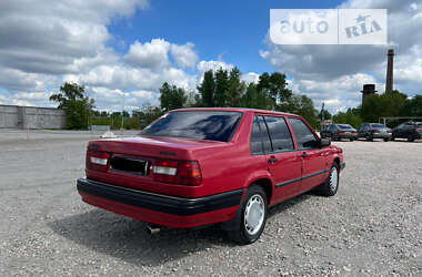 Седан Volvo 940 1993 в Днепре