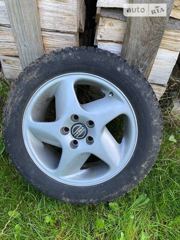 Седан Volvo 940 1991 в Львові