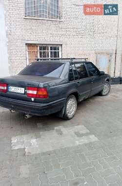 Седан Volvo 940 1992 в 