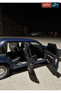 Седан Volvo 940 1995 в 