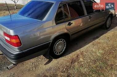 Седан Volvo 940 1993 в 