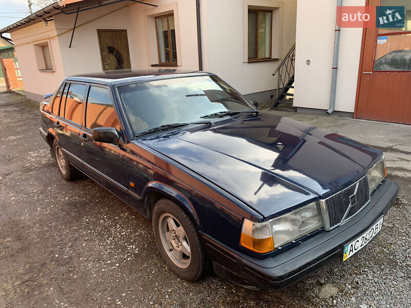Седан Volvo 940 1994 в 