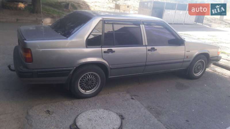 Седан Volvo 940 1991 в Миколаєві