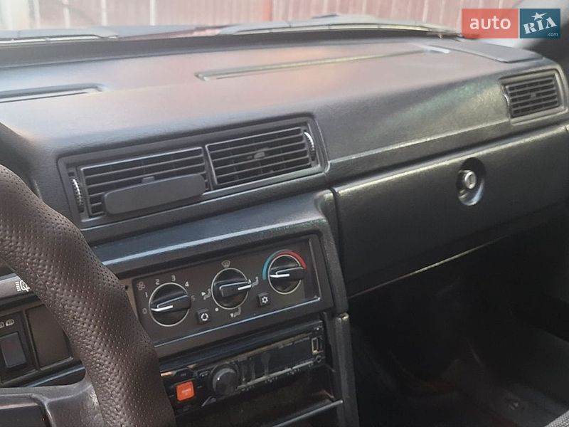 Седан Volvo 940 1995 в Одессе