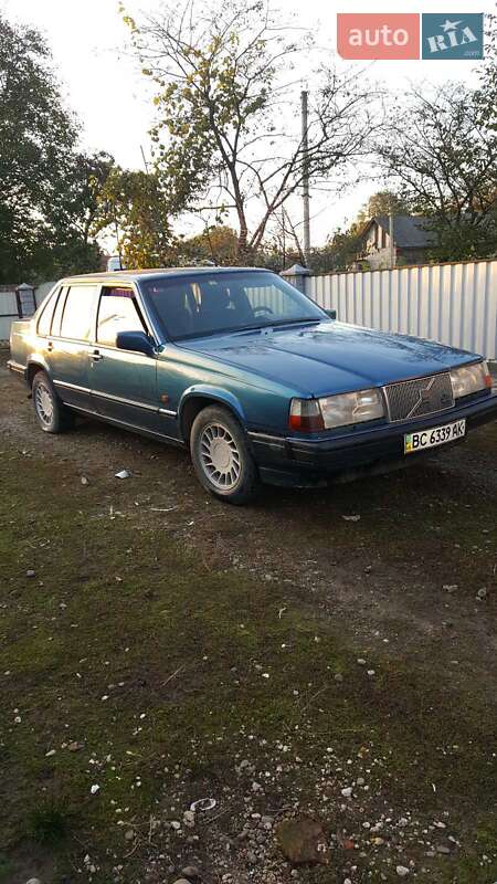 Седан Volvo 960 1991 в Бурштині