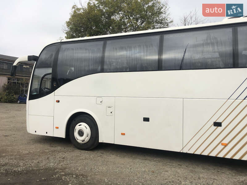 Туристический / Междугородний автобус Volvo 9700 2011 в Черновцах