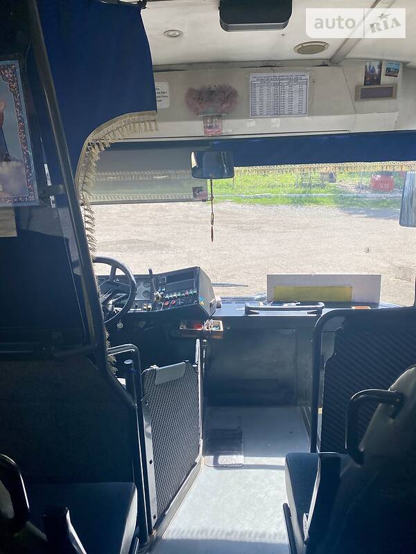 Пригородный автобус Volvo B10R 1998 в Бориславе