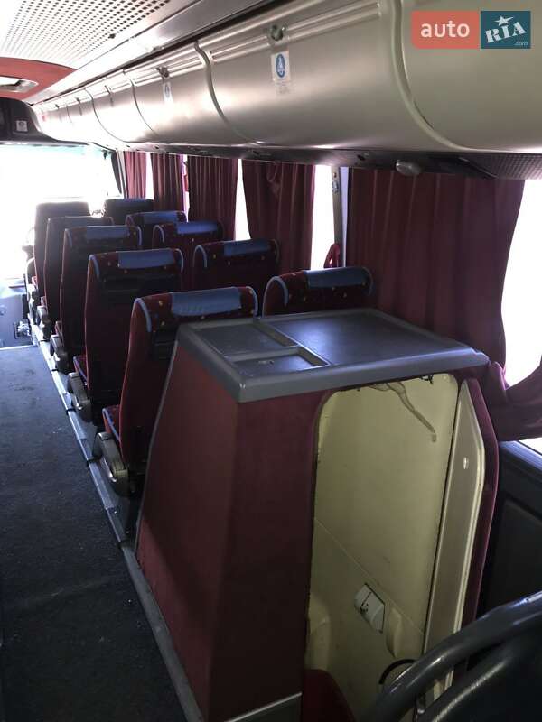 Туристический / Междугородний автобус Volvo B12 2003 в Черновцах
