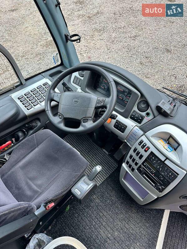 Туристический / Междугородний автобус Volvo B13R 2011 в Иршаве