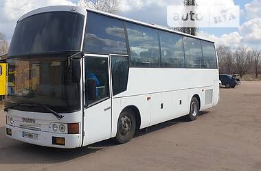 Туристичний / Міжміський автобус Volvo B6 1994 в Миргороді
