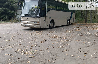Туристический / Междугородний автобус Volvo B8R 2000 в Харькове
