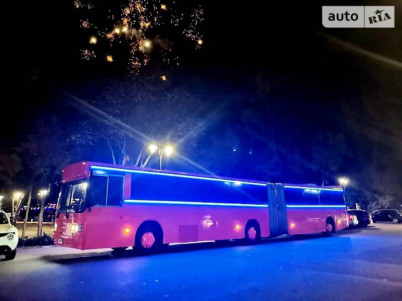 Пригородный автобус Volvo B8R 1996 в Киеве