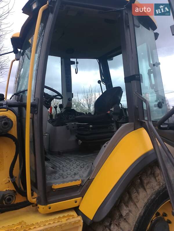 Экскаватор погрузчик Volvo BL 61B 2012 в Киеве