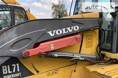 Телескопический погрузчик Volvo BL 71 2011 в Ровно