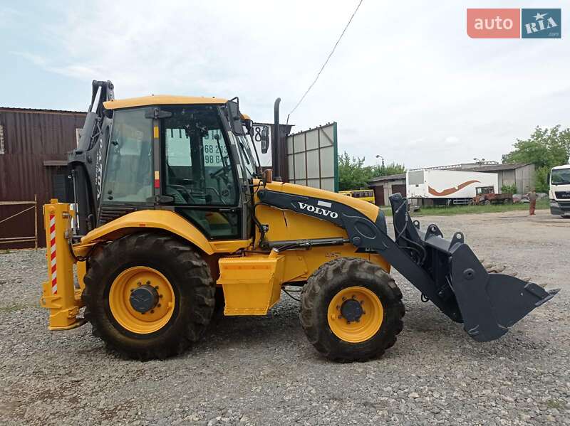 Экскаватор погрузчик Volvo BL 71 2005 в Староконстантинове фото 2 Экскаватор погрузчик Volvo BL 71 2005 в Староконстантинове