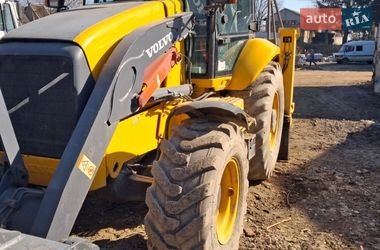 Колісний екскаватор Volvo BL 71 2005 в Пустомитах