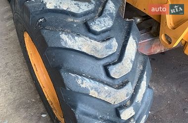Экскаватор погрузчик Volvo BL 71 2004 в Ивано-Франковске
