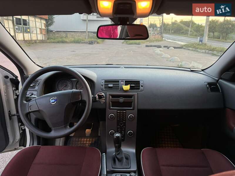 Хэтчбек Volvo C30 2009 в Вижнице