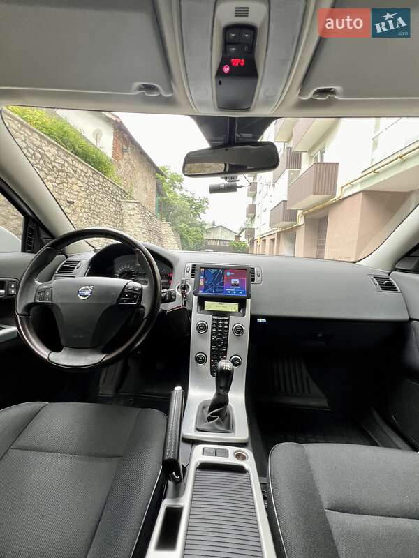 Хэтчбек Volvo C30 2011 в Тернополе фото 60 Хэтчбек Volvo C30 2011 в Тернополе