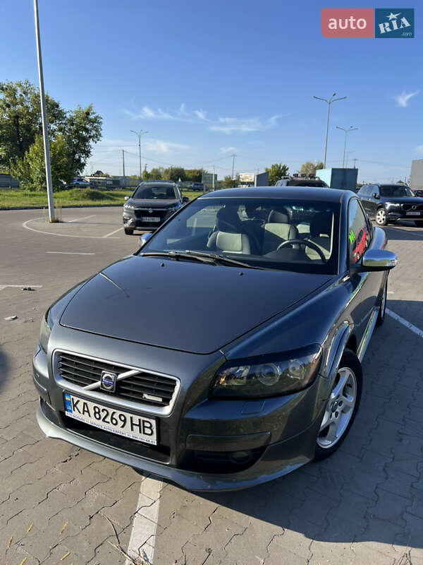 Хэтчбек Volvo C30 2008 в Киеве фото 8 Хэтчбек Volvo C30 2008 в Киеве