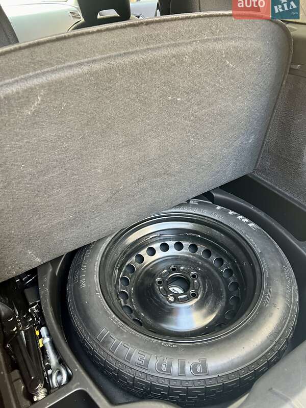 Хэтчбек Volvo C30 2011 в Тернополе