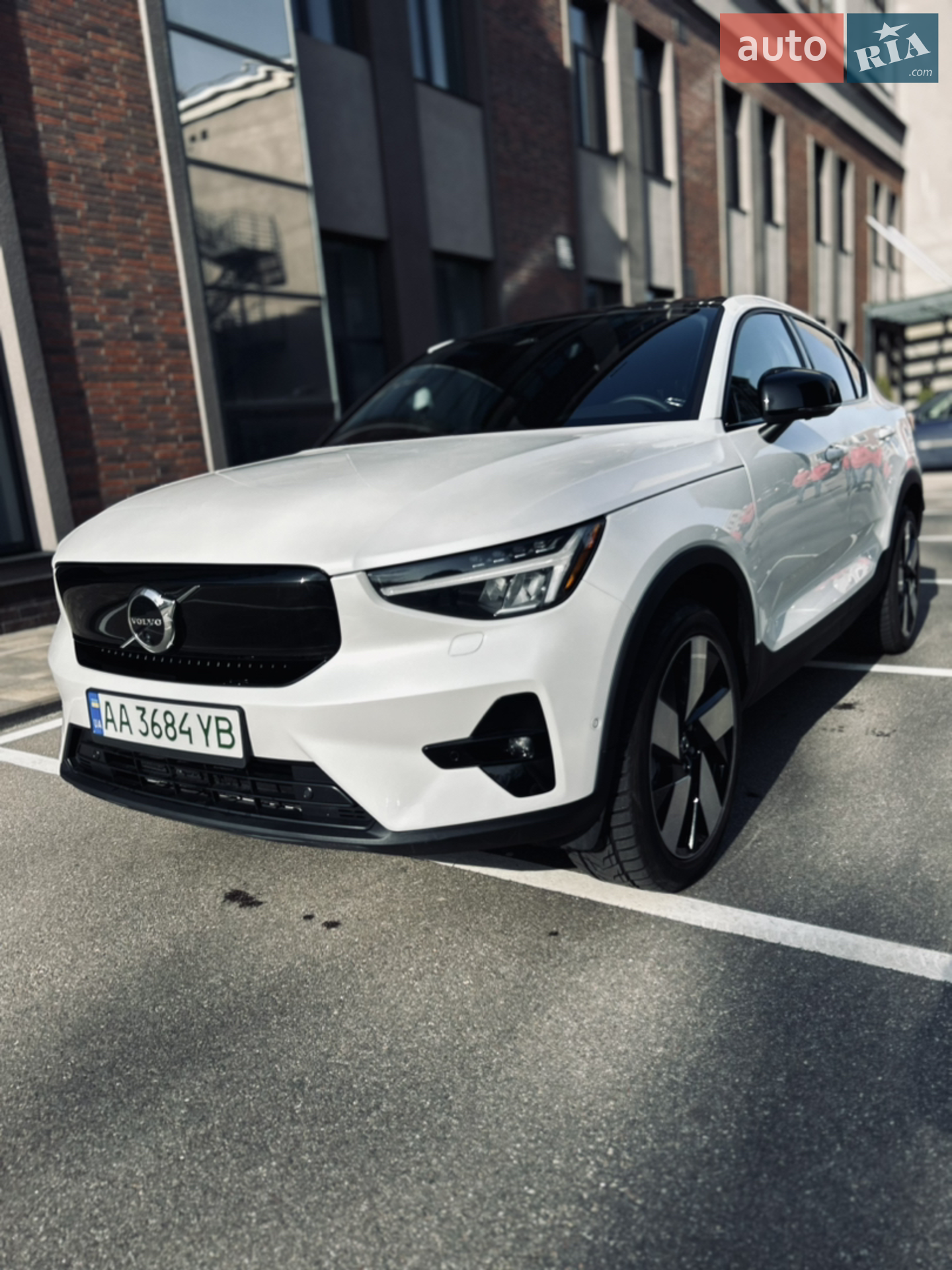 2022 Volvo C40 - мініатюра 3