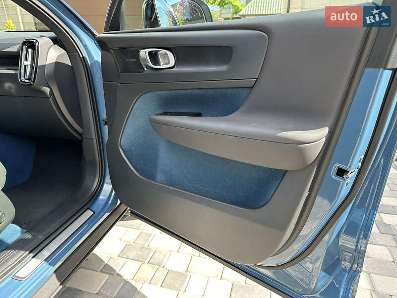 Внедорожник / Кроссовер Volvo C40 Recharge 2022 в Одессе