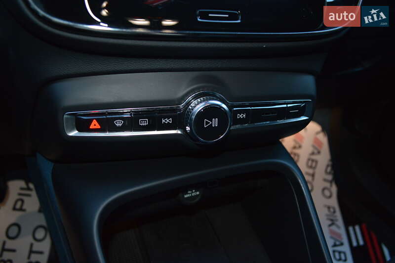 Внедорожник / Кроссовер Volvo C40 Recharge 2023 в Львове