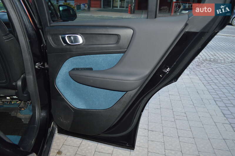 Внедорожник / Кроссовер Volvo C40 Recharge 2023 в Львове