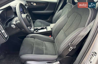 Позашляховик / Кросовер Volvo C40 Recharge 2023 в 