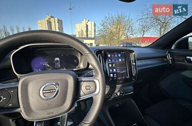 Внедорожник / Кроссовер Volvo C40 Recharge 2022 в 