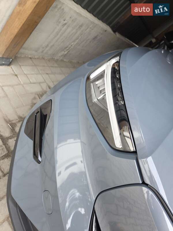 Внедорожник / Кроссовер Volvo C40 Recharge 2022 в Киеве