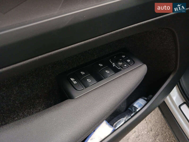 Внедорожник / Кроссовер Volvo C40 Recharge 2022 в Киеве