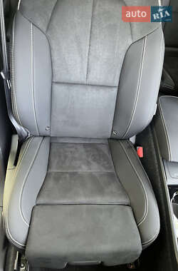 Позашляховик / Кросовер Volvo C40 Recharge 2022 в 