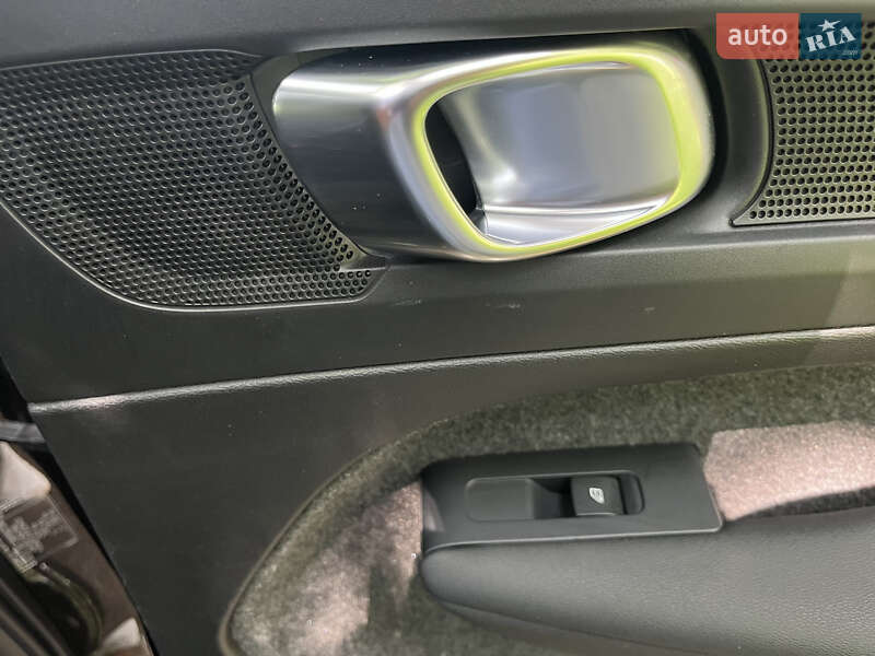 Внедорожник / Кроссовер Volvo C40 Recharge 2022 в Ровно