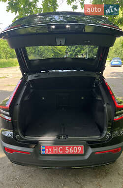 Позашляховик / Кросовер Volvo C40 Recharge 2022 в 