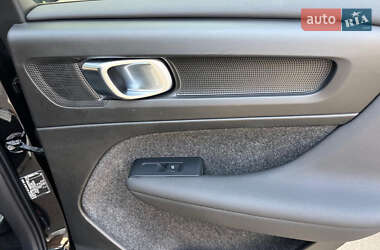 Внедорожник / Кроссовер Volvo C40 Recharge 2022 в 