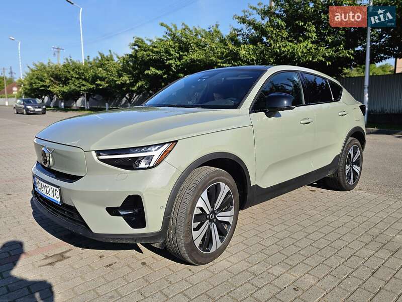 Внедорожник / Кроссовер Volvo C40 Recharge 2023 в Сваляве