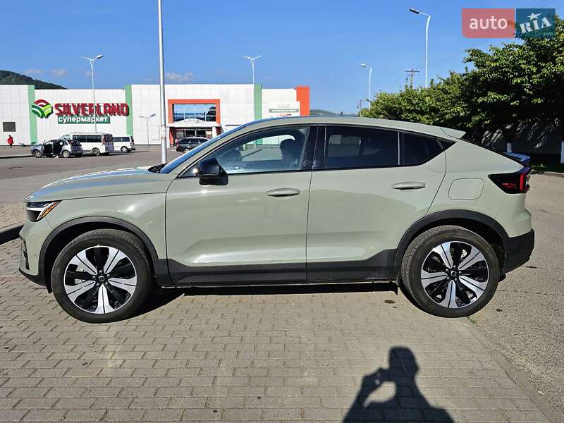 Внедорожник / Кроссовер Volvo C40 Recharge 2023 в Сваляве