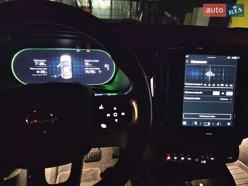 Внедорожник / Кроссовер Volvo C40 Recharge 2023 в Сваляве