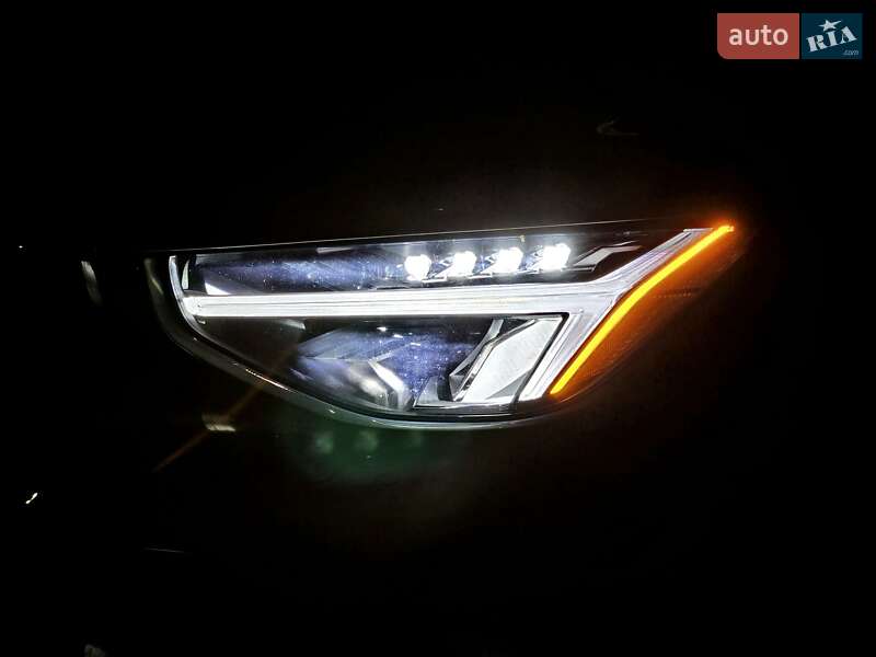 Внедорожник / Кроссовер Volvo C40 Recharge 2023 в Сваляве