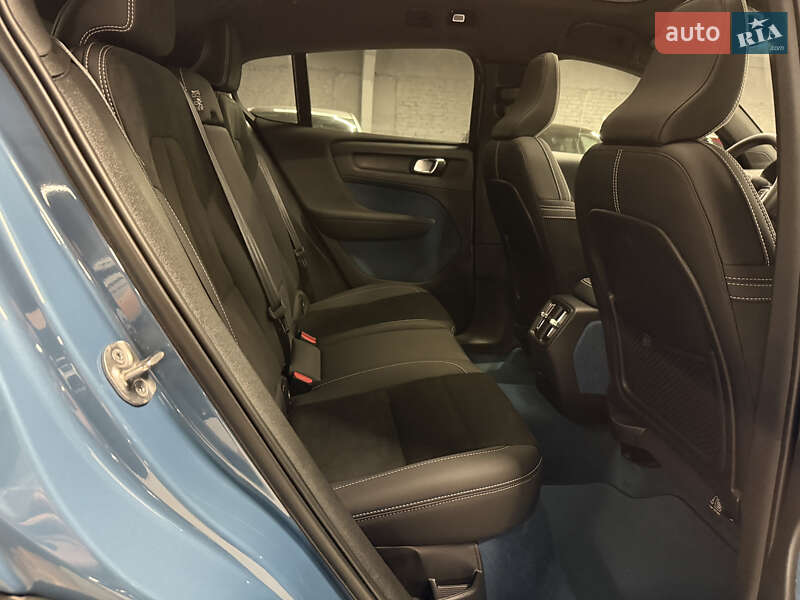 Позашляховик / Кросовер Volvo C40 Recharge 2022 в Володимирі