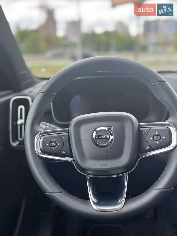 Внедорожник / Кроссовер Volvo C40 Recharge 2022 в Киеве